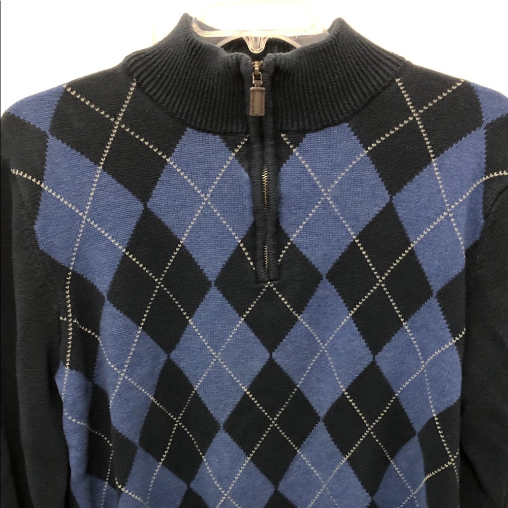 Simply Styled Men's Navy and Blue Argyle Half-Zip Sweater - Picture 3 of 4